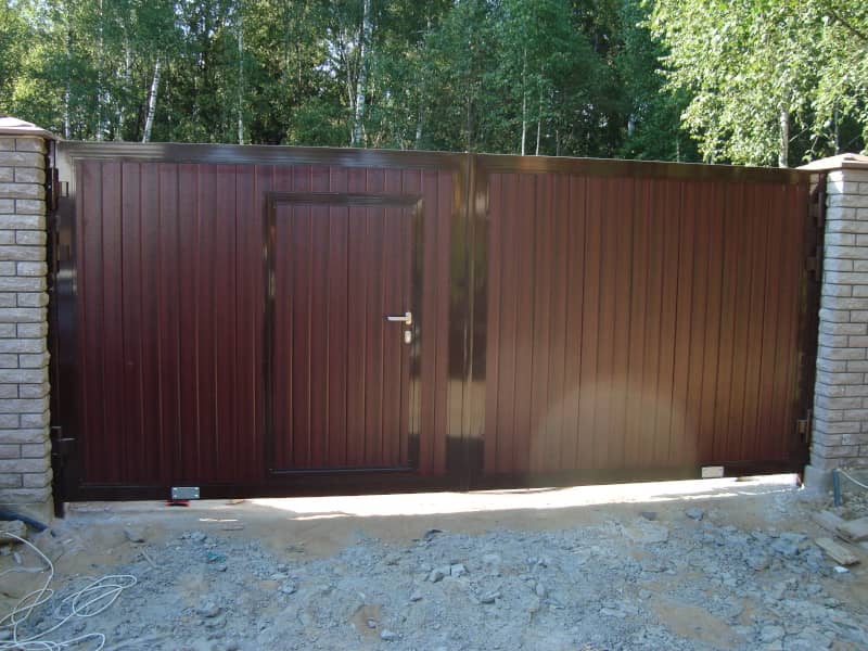 Уличные ворота DoorHan в Кемеровской области с установкой